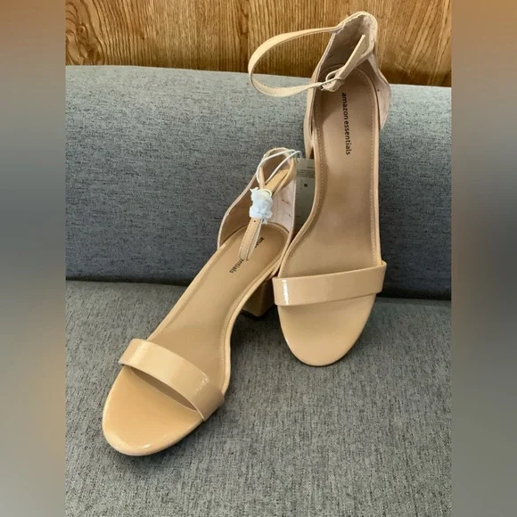 Amazon Essentials - Picture 2 of 4